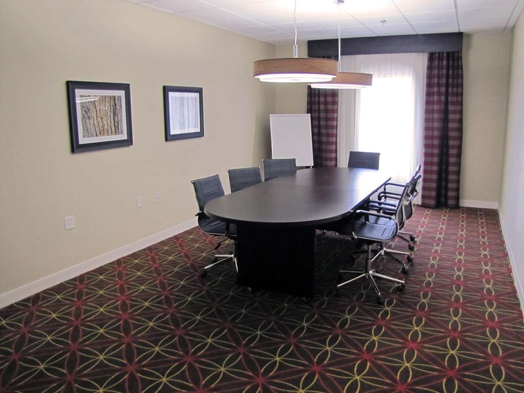 Hampton Inn Mcpherson מתקנים תמונה